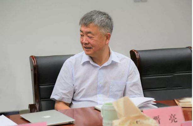 省委宣传部副部长、省电影局局长程守田到山东影视传媒集团调研 省委宣传部副部长、省电影局局长程守田到山东影视传媒集团调研