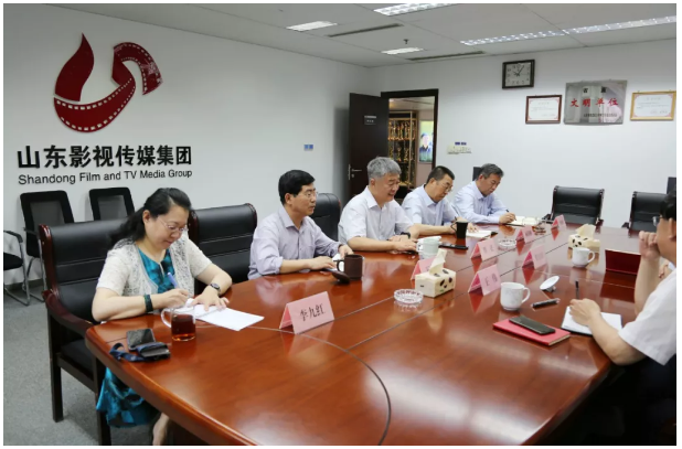 省委宣传部副部长、省电影局局长程守田到山东影视传媒集团调研 省委宣传部副部长、省电影局局长程守田到山东影视传媒集团调研