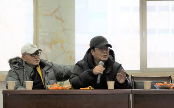 山影集团召开老干部迎新春座谈会